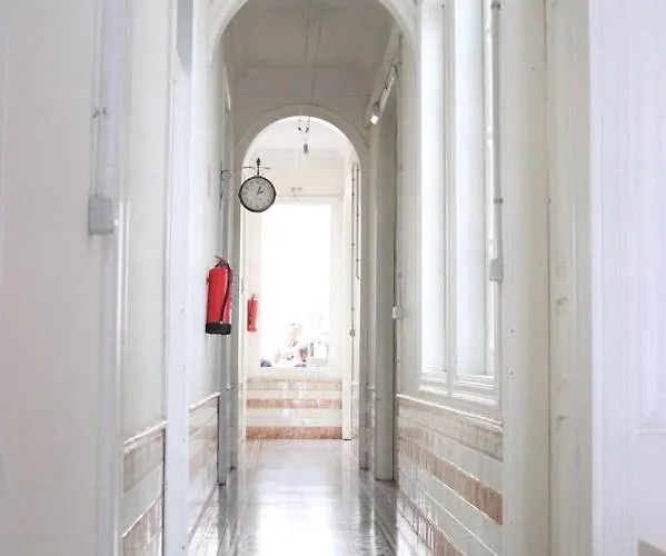 Bed & Breakfast Downtown House 2*